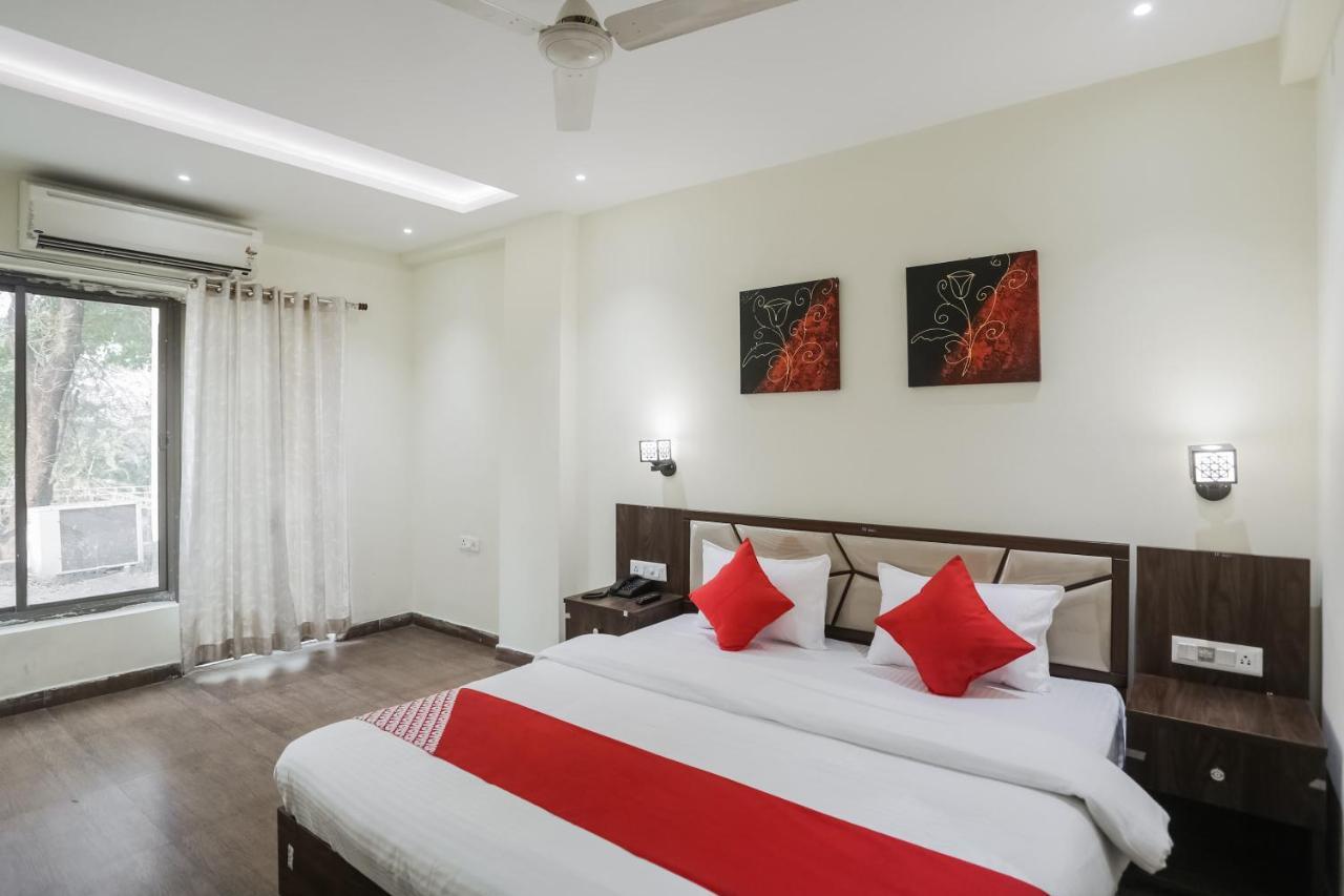 Oyo 63134 Hotel Red Queen Raigarh Exterior photo